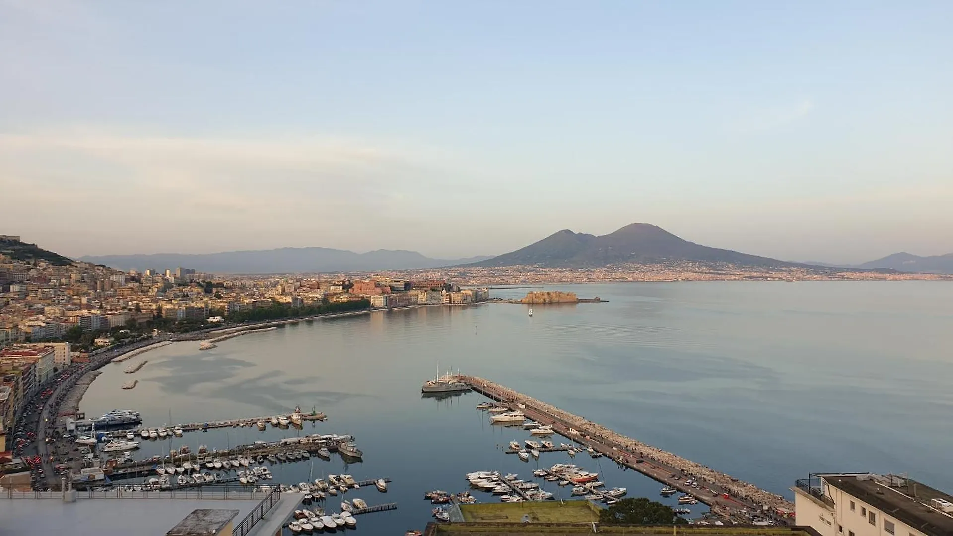 Napoli Stadio - 3 Bedrooms - 2 Bathrooms - Free Park 0*, Naples