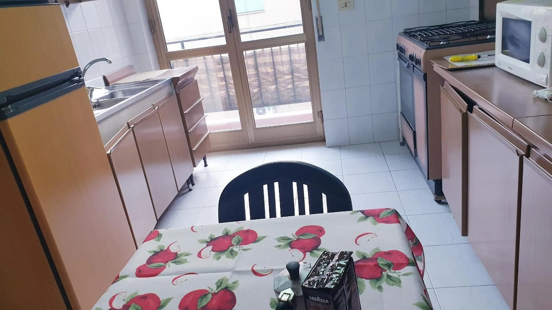Napoli Stadio - 3 Bedrooms - 2 Bathrooms - Free Park Naples